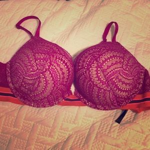 VS BOMBSHELL BRA 32D